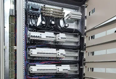 Instalaciones de baja tensión y corrientes débiles